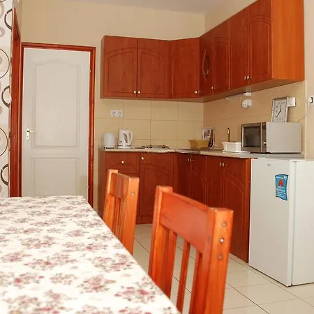 Kalvin Utcai Apartmanok Hajduszoboszlo Exterior photo